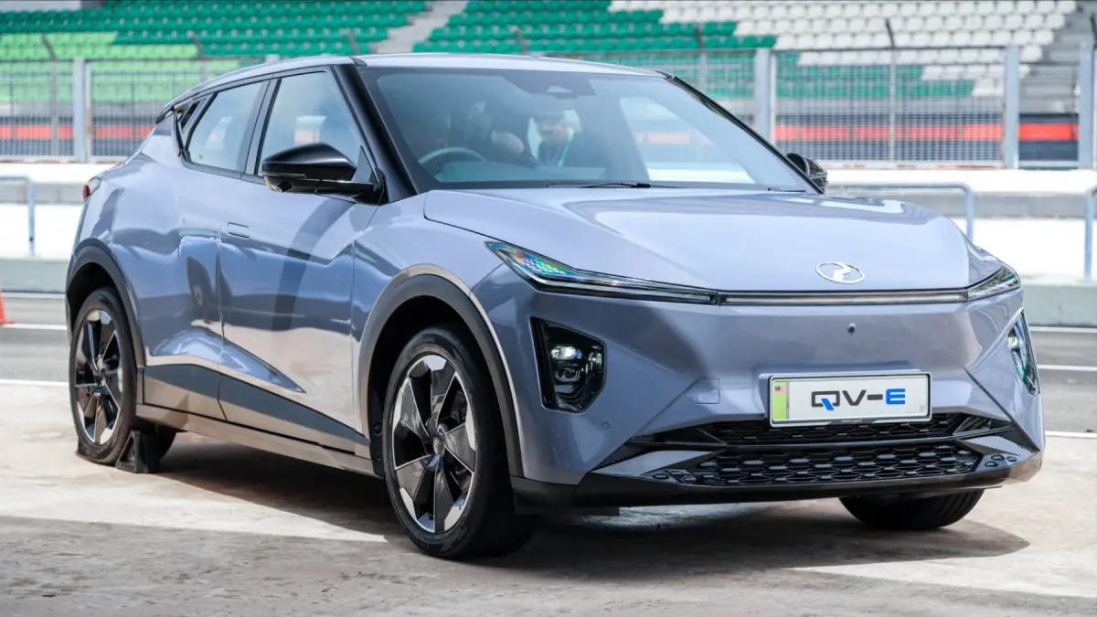 Hãng ô tô Malaysia ra mắt xe điện đầu tiên